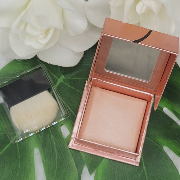 Benefit Dandelion Twinkle - Full Size - Picture 3 of 5